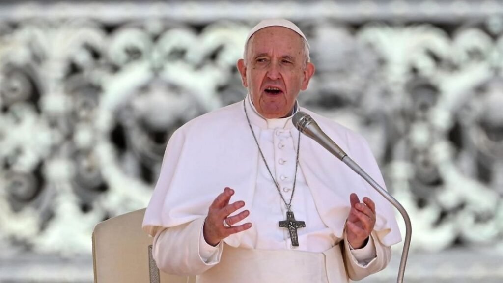 El Papa Francisco suma a tres argentinos al Vaticano