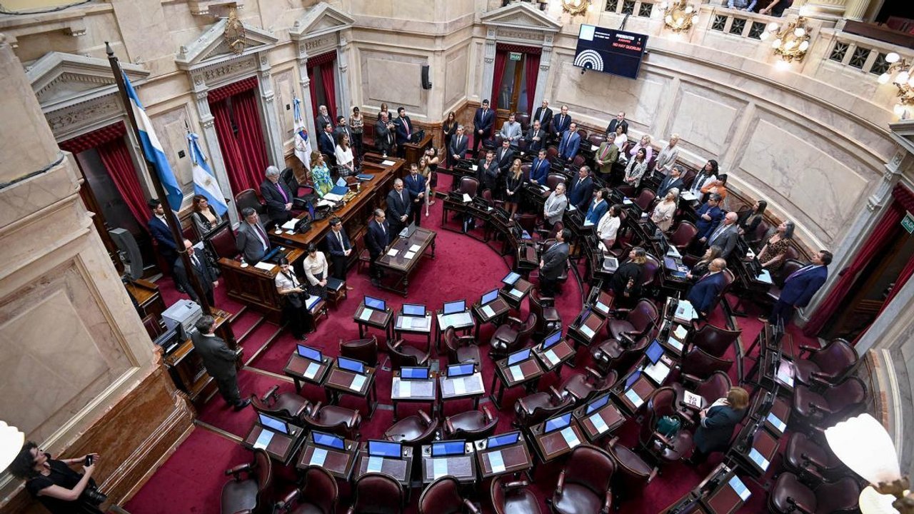 ¿Qué provincias renuevan senadores en el Congreso?
