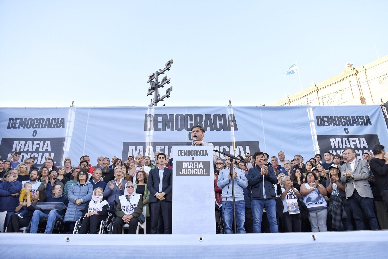 Kicillof exigió: “Elecciones limpias y sin proscripción”