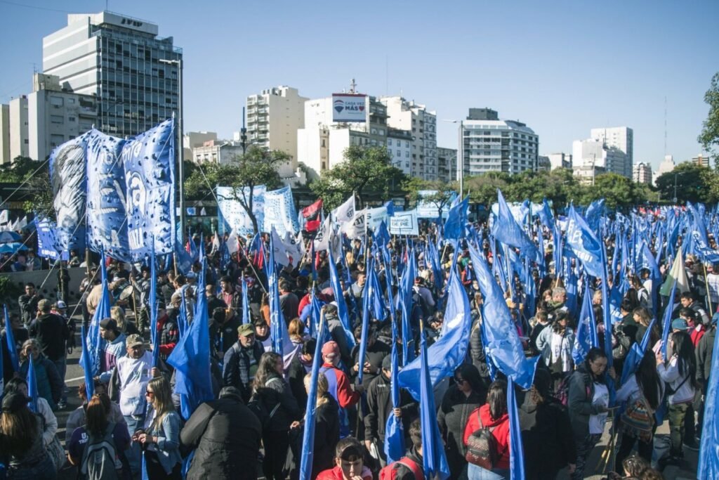 Masiva movilización a Desarrollo Social