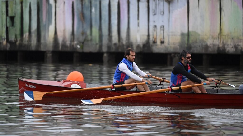 Primera regata en el Riachuelo tras medio siglo de contaminación