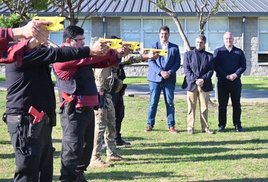 La policía de CABA empezará a usar las pistolas Taser