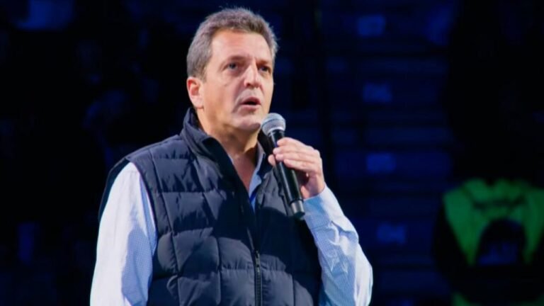 Sergio Massa apuntó contra los empresarios por el paro de colectivos