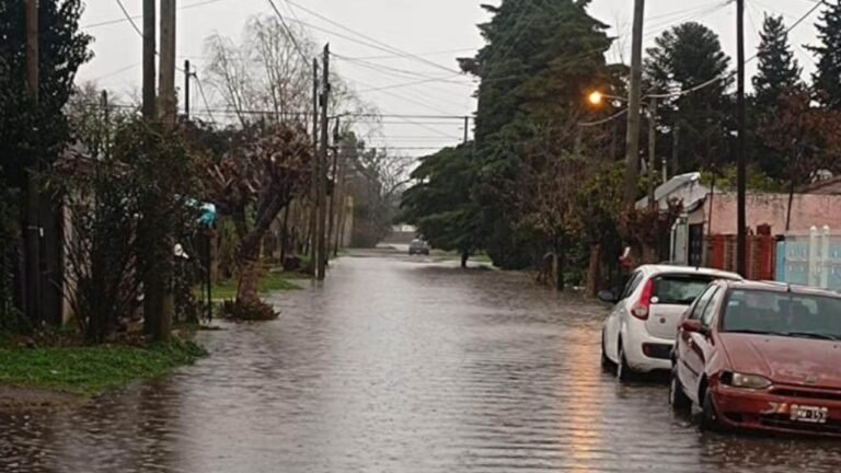Récord de lluvias, granizo e inundaciones en La PLata