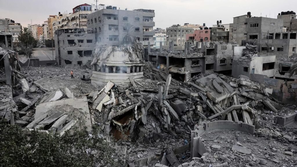 Denuncian 471 muertos tras el bombardeo a un hospital en Gaza