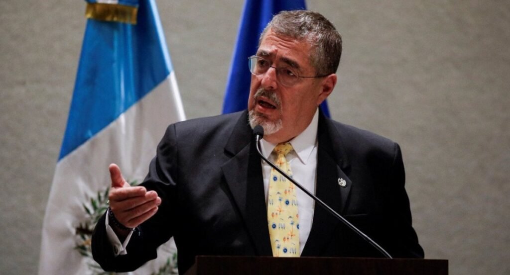 Se retrasa la asunción presidencial en Guatemala