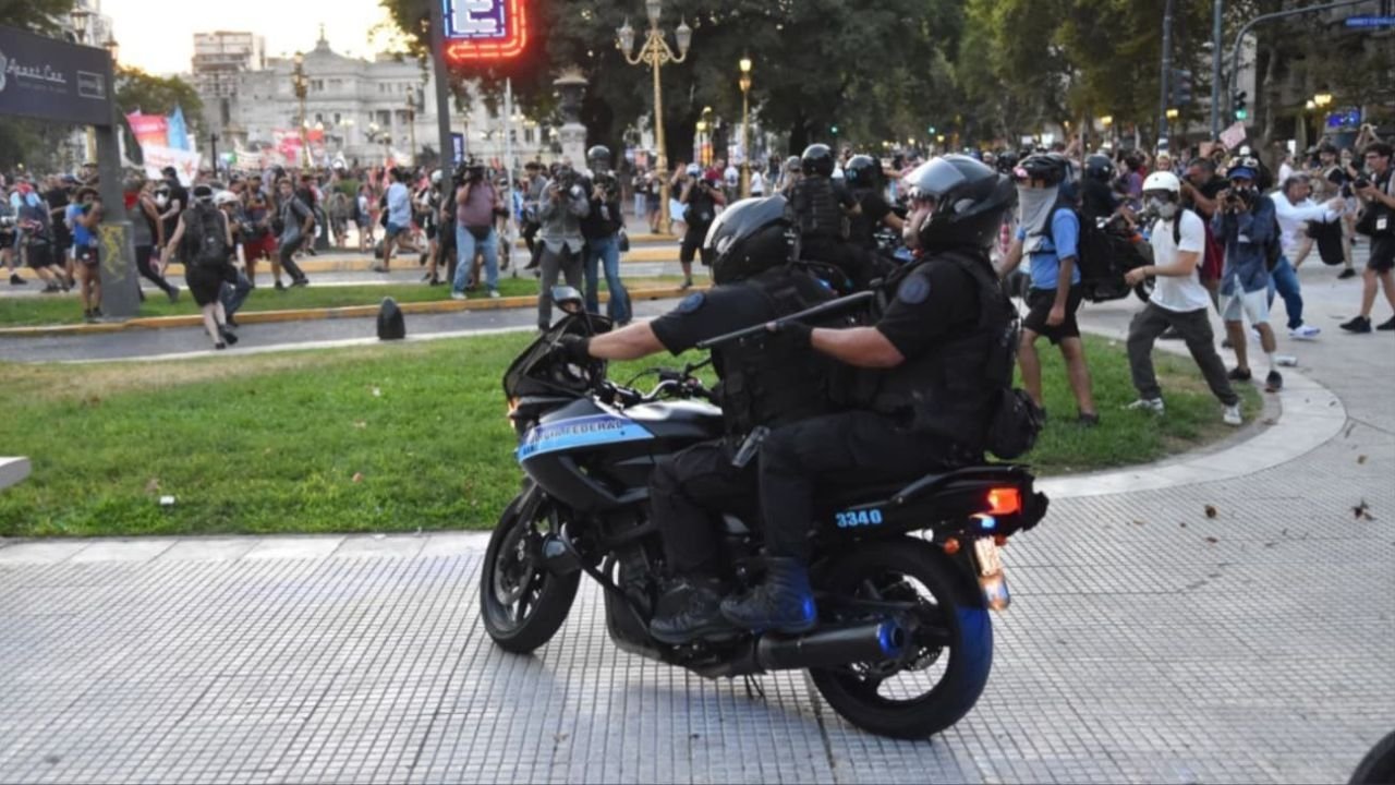La Policía de la Ciudad reprimió a trabajadores de la UTA