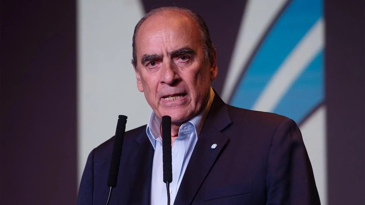 Francos: “Al Presidente se le hace complicada la política argentina porque no la entiende”