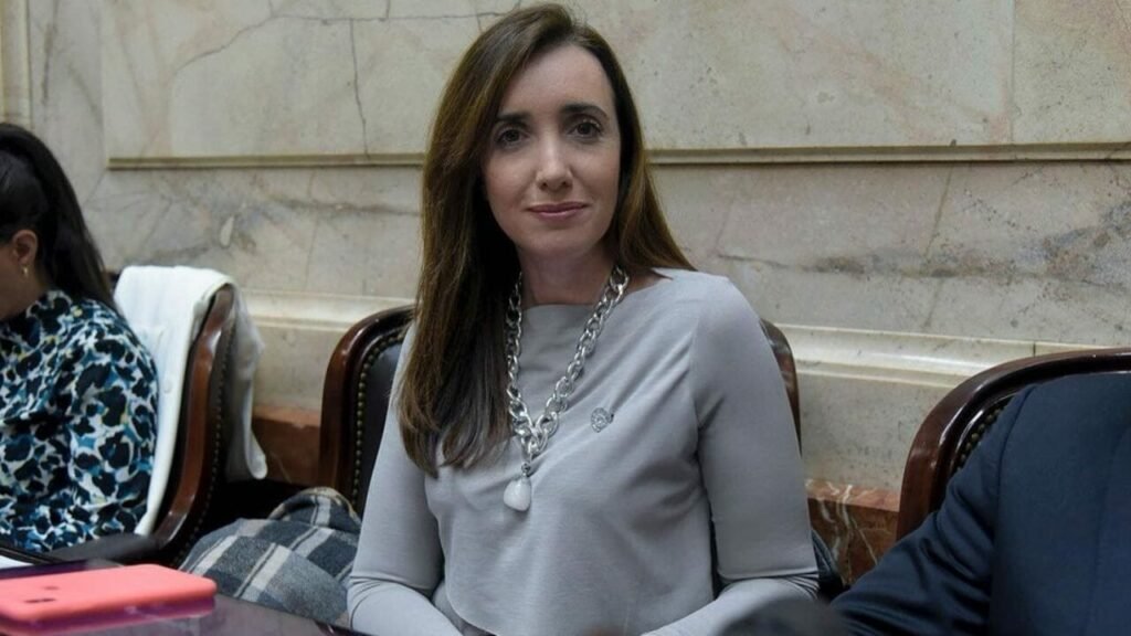 Señalan a Vullarruel por posicionarse en contra de Fabiola Yañez