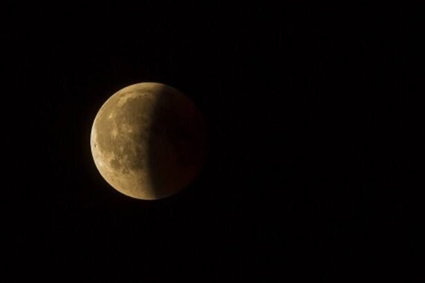 Exploración lunar: NASA enfrenta desafíos en el Polo Sur