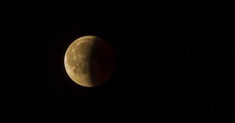 Exploración lunar: NASA enfrenta desafíos en el Polo Sur