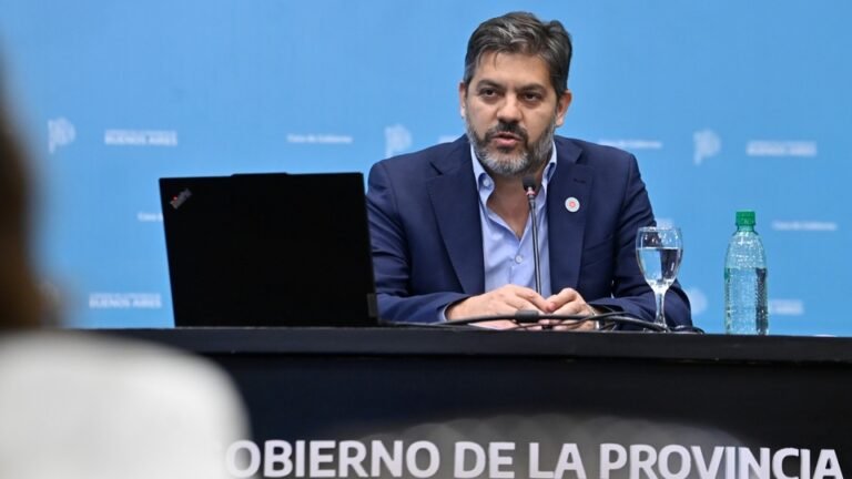 Gobierno asume deuda y salarios: detalles de la negociación