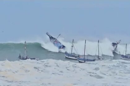 Olas mortales en Ecuador, Chile y Perú causan tres muertes