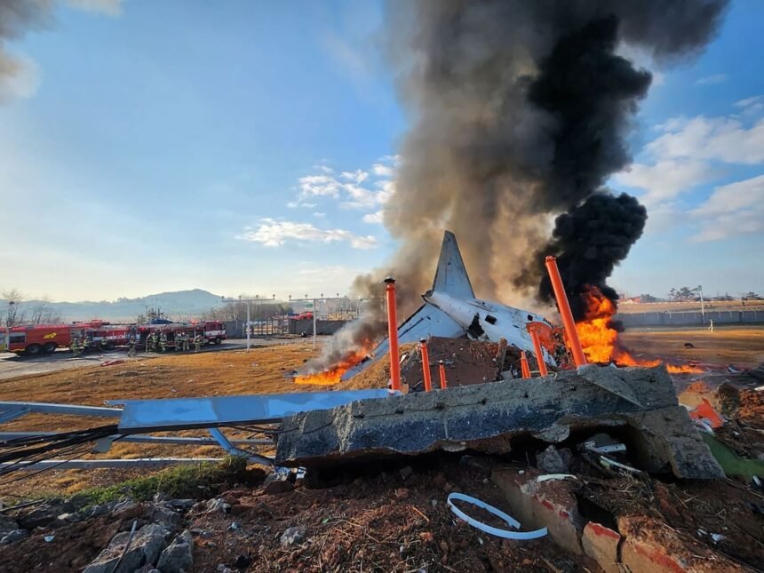 Tragedia aérea en Corea del Sur complica situación de Boeing
