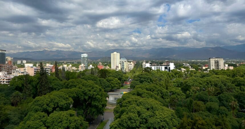 Alerta en Mendoza: Tormentas y granizo afectarán varias zonas