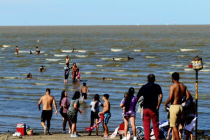 Alertas climáticas en Buenos Aires: calor y tormentas severas