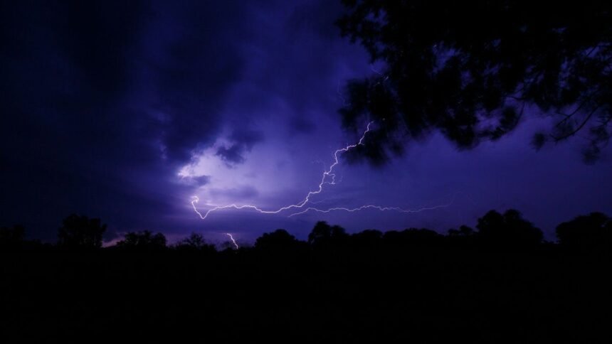 Alertas climáticas: granizo y calor extremo en el AMBA