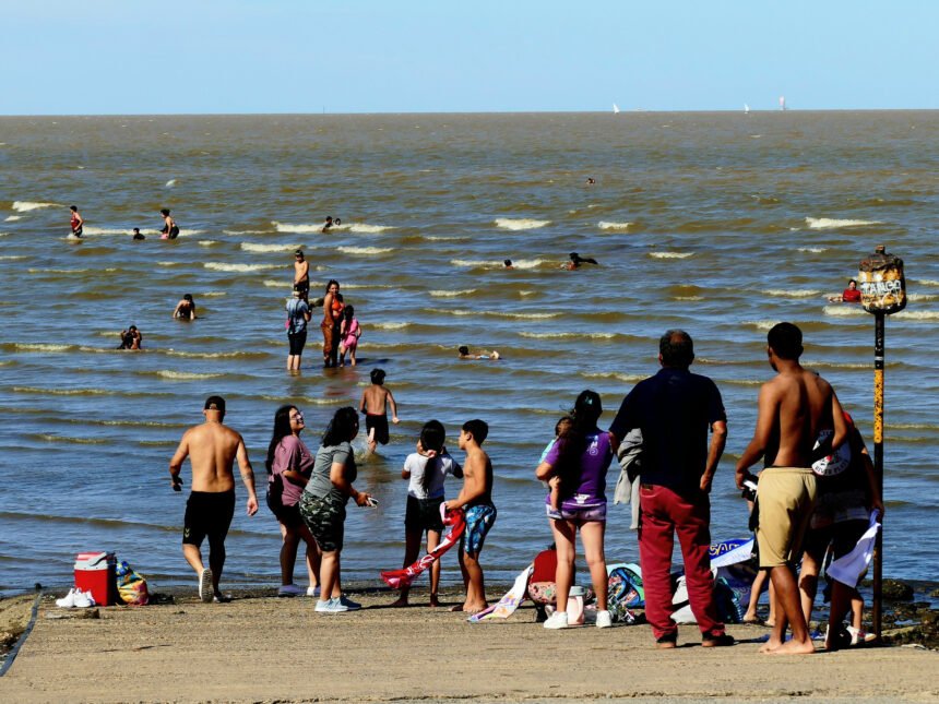 Calor extremo y alertas en 21 provincias de Argentina