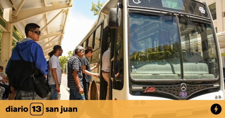 Desvíos en transporte público de Santa Lucía este domingo