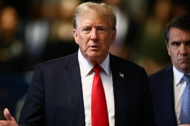 Equipo de Trump investiga los votos de funcionarios federales