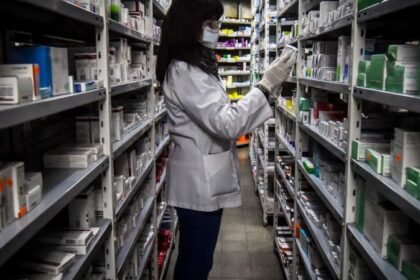 Farmacéuticos alertan sobre ineficacia de nuevas medidas de salud