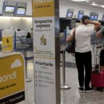 Flybondi recibe multa millonaria por cancelaciones