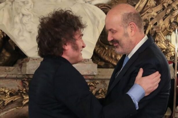 Gobierno amplía equipo para desregular el Estado argentino