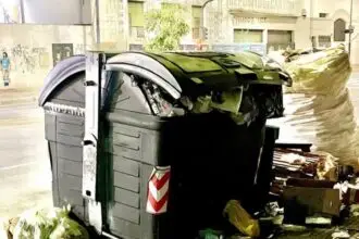Gobierno porteño enfrenta críticas por basura acumulada tras fiestas