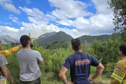 Incendio en Nahuel Huapi: Viento complica labores de brigadistas