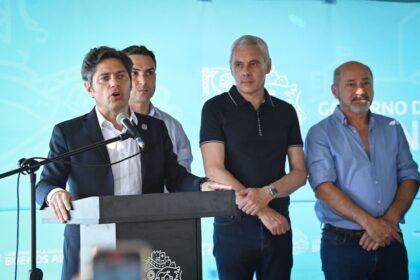 Intendentes presionan a Kicillof por elecciones