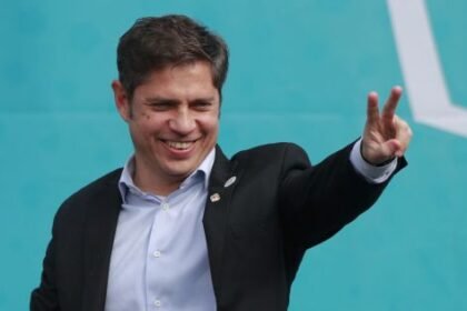 Kicillof aumenta recaudación fiscal con alianzas opositoras en 2025