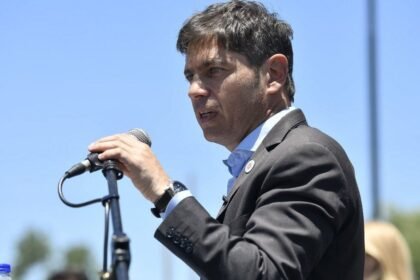 Kicillof enfrenta desafíos financieros: presupuesto y deuda urgente