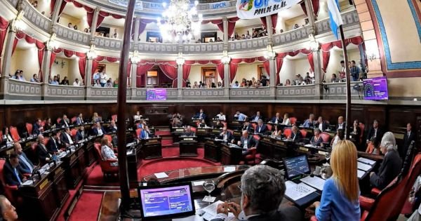 Legislatura bonaerense inicia diálogos para aprobar leyes clave