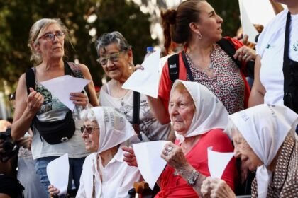 Madres de Plaza de Mayo respaldan a Nicolás Maduro en Venezuela