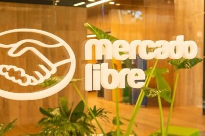 Mercado Libre ofrece 60 vacantes en home office y presencial