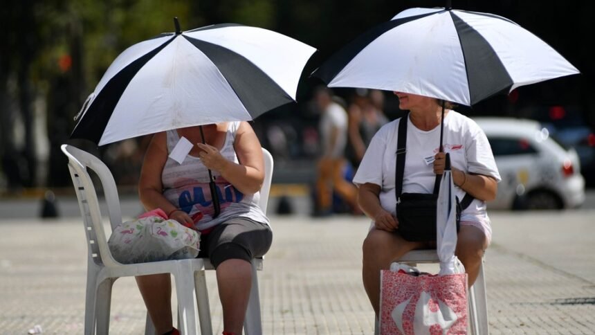 Ola de calor inminente: descubre qué días alcanzaremos las temperaturas más altas y cómo prepararte para el intenso calor.