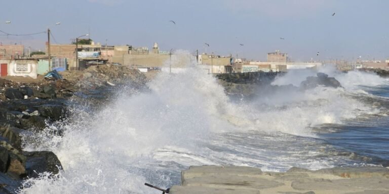 Oleaje peligroso en Perú: Precauciones imprescindibles para Año Nuevo