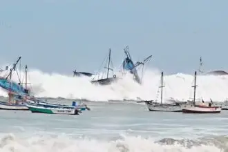 Oleajes anómalos en Perú: alerta hasta el 7 de enero