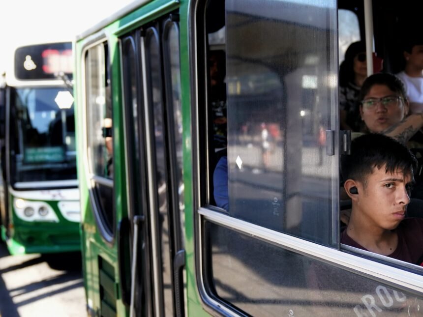 Paro de colectivos en Buenos Aires: causas y efectos