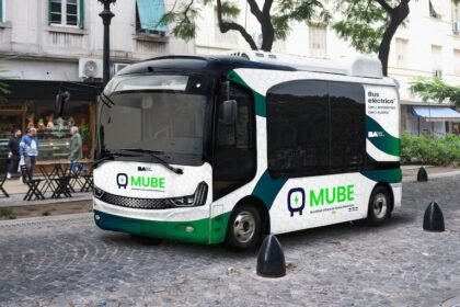 Subtes renovados y minibuses eléctricos en Buenos Aires