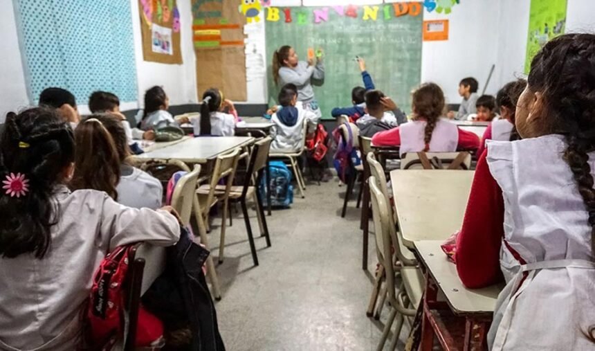 Tensión entre Ciudad y Nación: Inicio del ciclo lectivo afectado