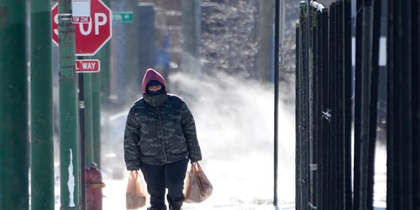 Tormenta invernal afecta el centro de EEUU y avanza al este