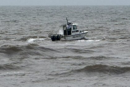 Turista argentino desaparece tras ingresar al mar en Punta del Este