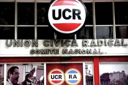 UCR condena a Milei por su discurso en Davos