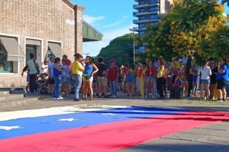 Venezolanos en Rosario protestan contra el régimen de Maduro