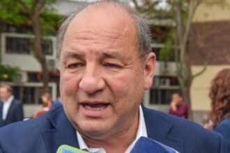 Villada critica uso de fondos estatales