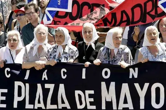 Abuelas de Plaza de Mayo usan IA para encontrar nietos