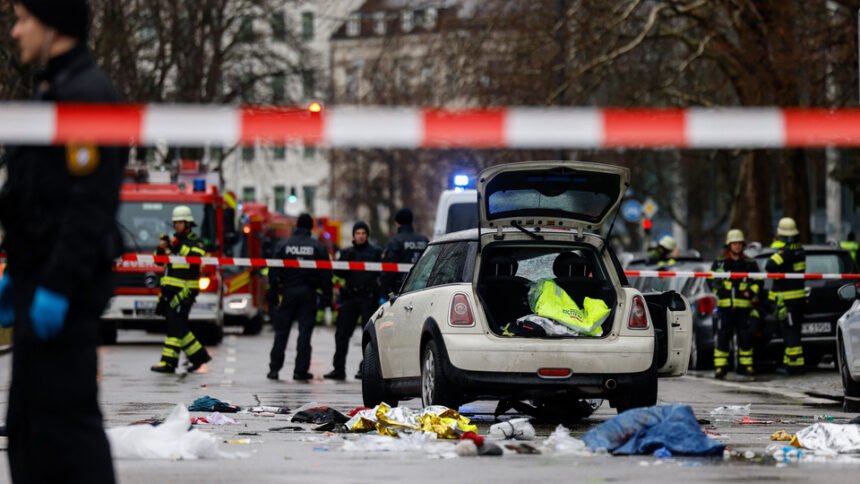 Hombre embiste manifestación en Munich: 28 heridos