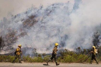 Incendios amenazan El Bolsón: alarma ciudadana