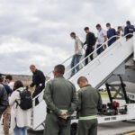 Petro busca mejorar repatriación de colombianos